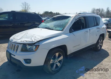 2017 Jeep Compass High Altitude 4X4 из США, поврежденный, VIN 1C4NJDEB7HD126672